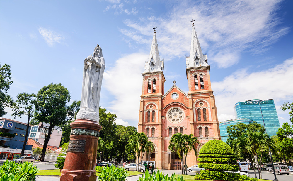 Saigon - sightseeing tour of the city and tunnels
